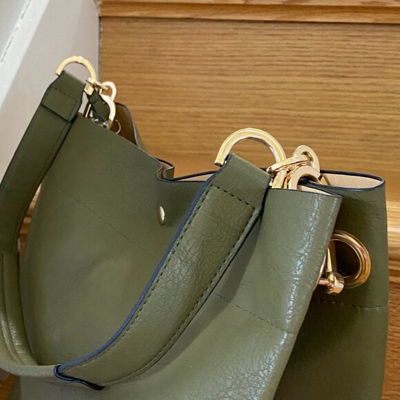 Elizabeth Grant Shoulder Bag - Picture 5 of 10